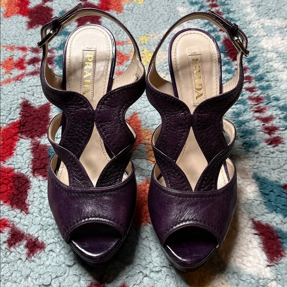Prada purple platform wedge peep toe sandals - Picture 4 of 10